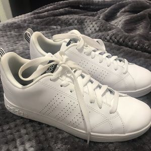 ADIDAS neo Comfort 7.5 like new